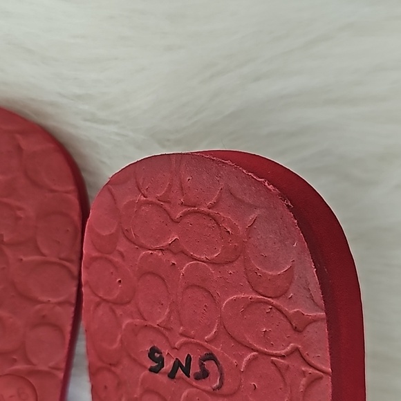 EUC Coach Abbigail flip flops - Picture 7 of 7